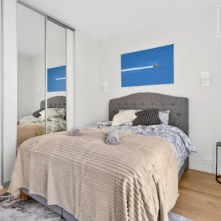 2br Kalamaja Flat With Private Lift & Roof Terrace *
