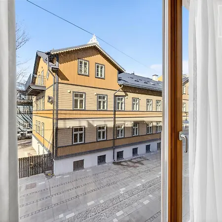 2br Kalamaja Flat With Private Lift & Roof Terrace Appartement