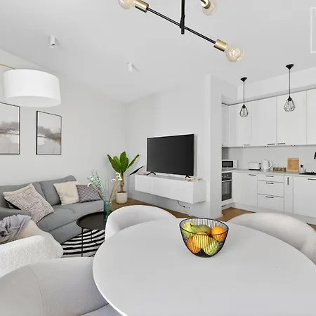 2br Kalamaja Flat With Private Lift & Roof Terrace *